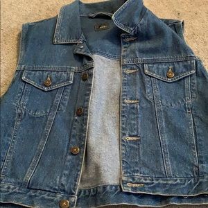 Jean Vest